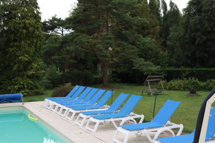 Logis Le Port Saint Aubin Hotel Morannes sur Sarthe-Daumeray ภายนอก รูปภาพ