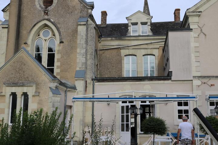 Logis Le Port Saint Aubin Hotel Morannes sur Sarthe-Daumeray ภายนอก รูปภาพ