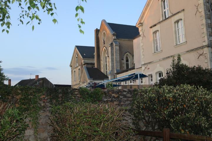 Logis Le Port Saint Aubin Hotel Morannes sur Sarthe-Daumeray ภายนอก รูปภาพ