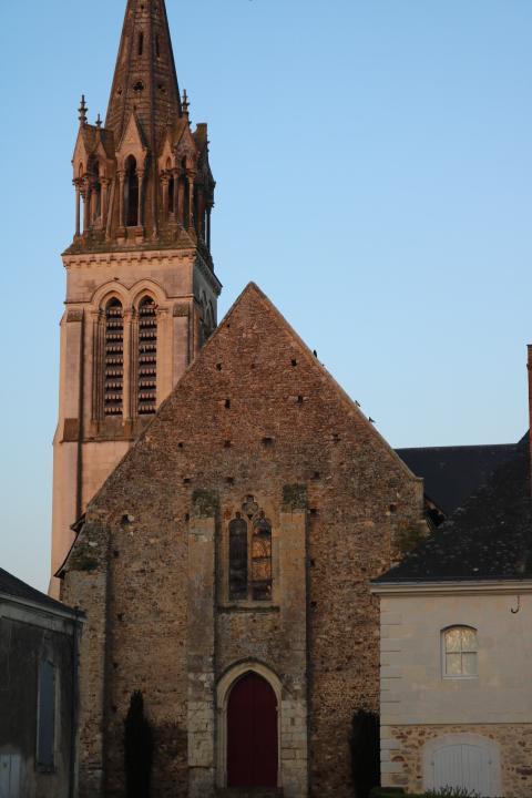 Logis Le Port Saint Aubin Hotel Morannes sur Sarthe-Daumeray ภายนอก รูปภาพ